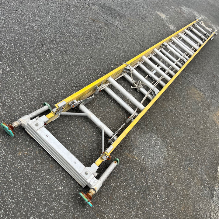 【中古品/店頭受取り限定】トーツー創研 FRP 2連梯子 2-71GFはしご 最大長7ｍ 2013年製【東大和店】