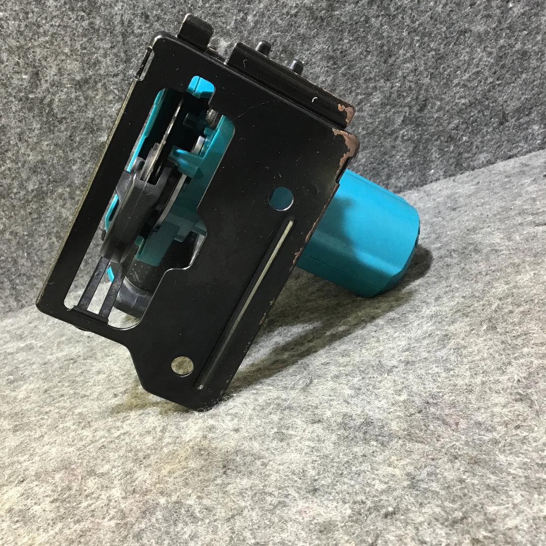 ☆マキタ(makita) コードレスマルノコ HS300DZ【桶川店】