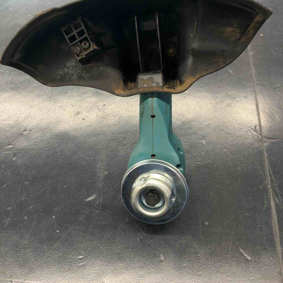 【中古品/店頭受取り限定】 マキタ(makita) コードレス草刈機 MUR190SDZ 【藤沢店】
