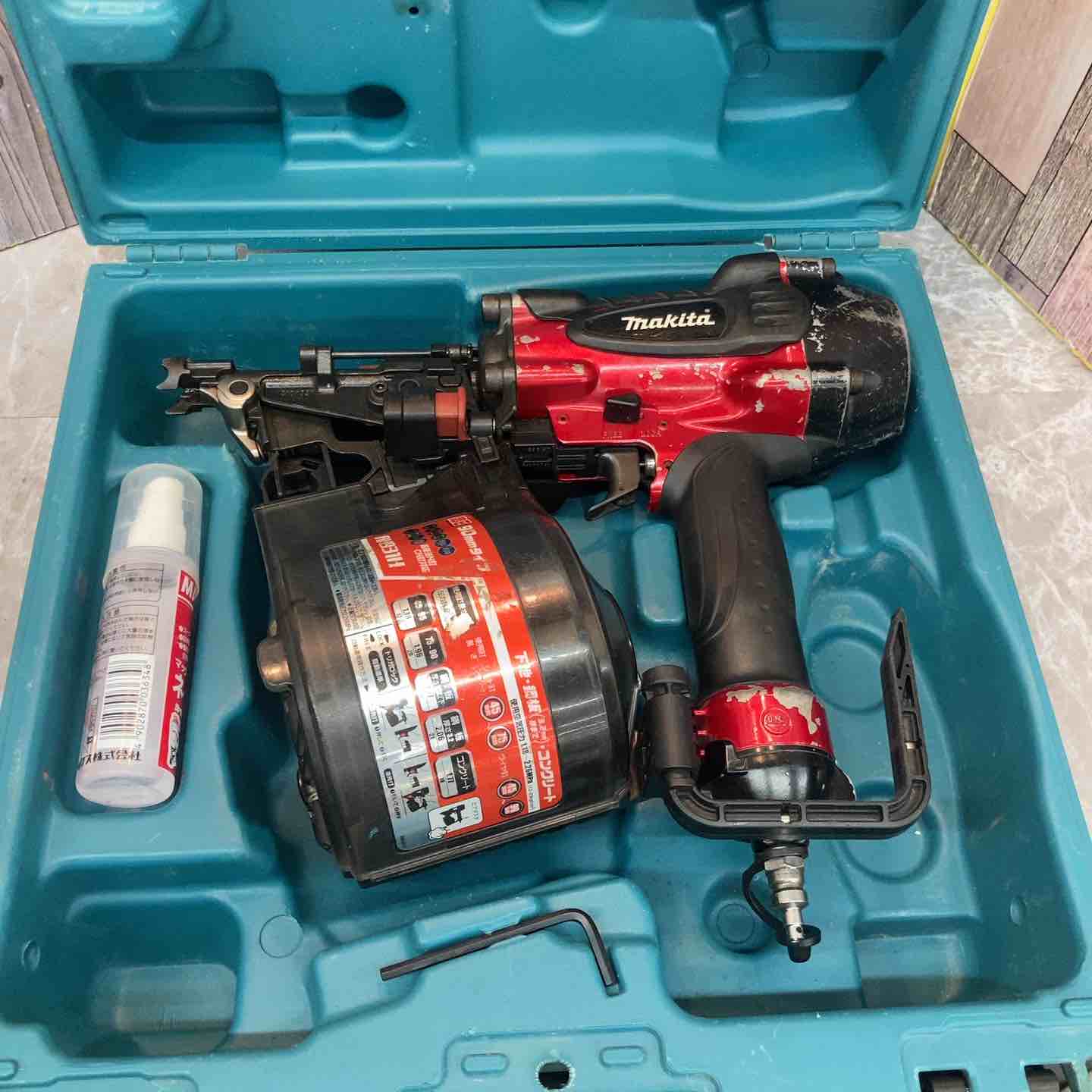 ★マキタ(makita) 高圧エア釘打ち機 AN931H 品 ☆マキタ(makita) 高圧エア釘打ち機 AN931H 東大和店