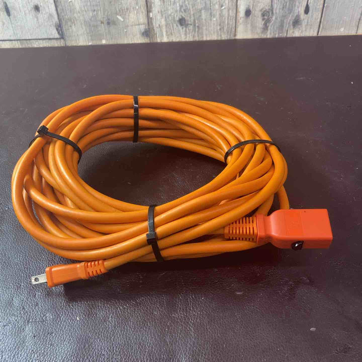 【中古品】マキタ(makita) MUM1600 芝生バリカン【東大和店】