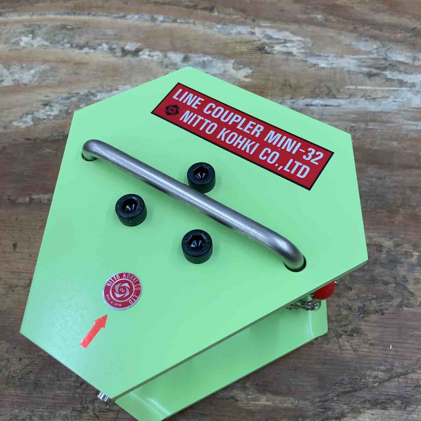 日東工器 ラインカプラミニ LM-32 BRASS NBR (00321) 未使用品日東工器&frasl;NITTO ラインカプラミニ LM32型 3分岐配管 酸素 ガス 溶断機柏店