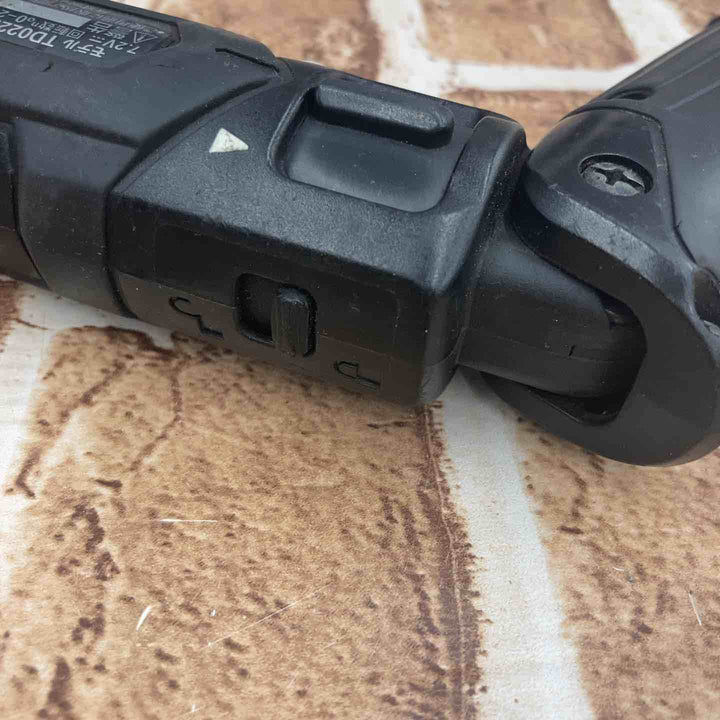 ★マキタ(makita) コードレスペンインパクトドライバー TD022DSHXB【所沢店】