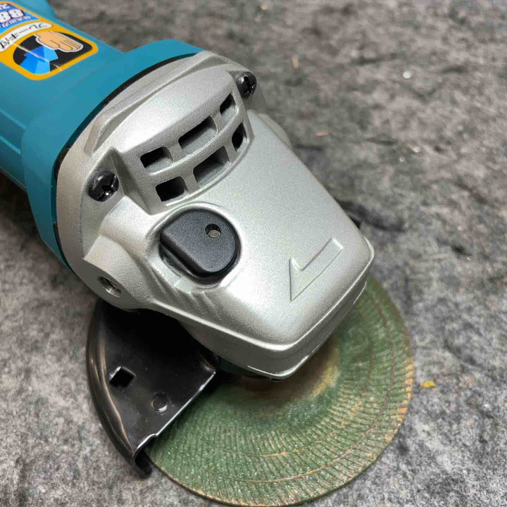 マキタ(makita) ブレーキ付ディスクグラインダ 9533BLA【桶川店】