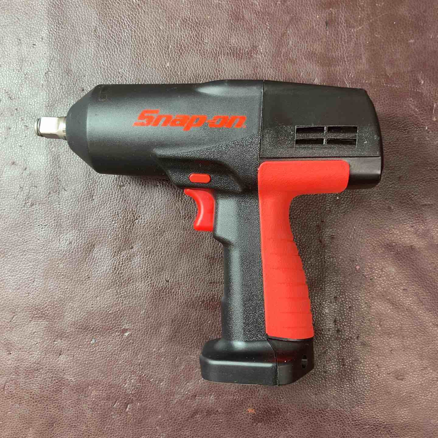 中古品】 スナップオン(Snap-on) インパクトレンチ CTJ3850 【東大和店 中古品】 スナップオン(Snap-on) インパクトレンチ CTJ3850 【東大和店