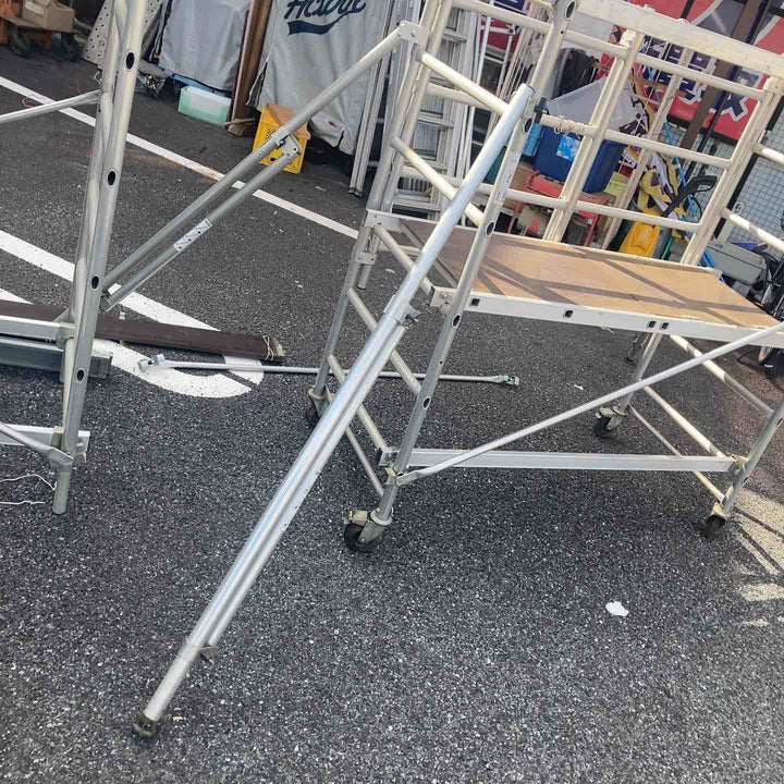【店頭受取り限定】アルインコ(ALINCO) タワー式足場 ローリングタワー WTF-1-2-3-4 作業床高さ5.15m【川越店】