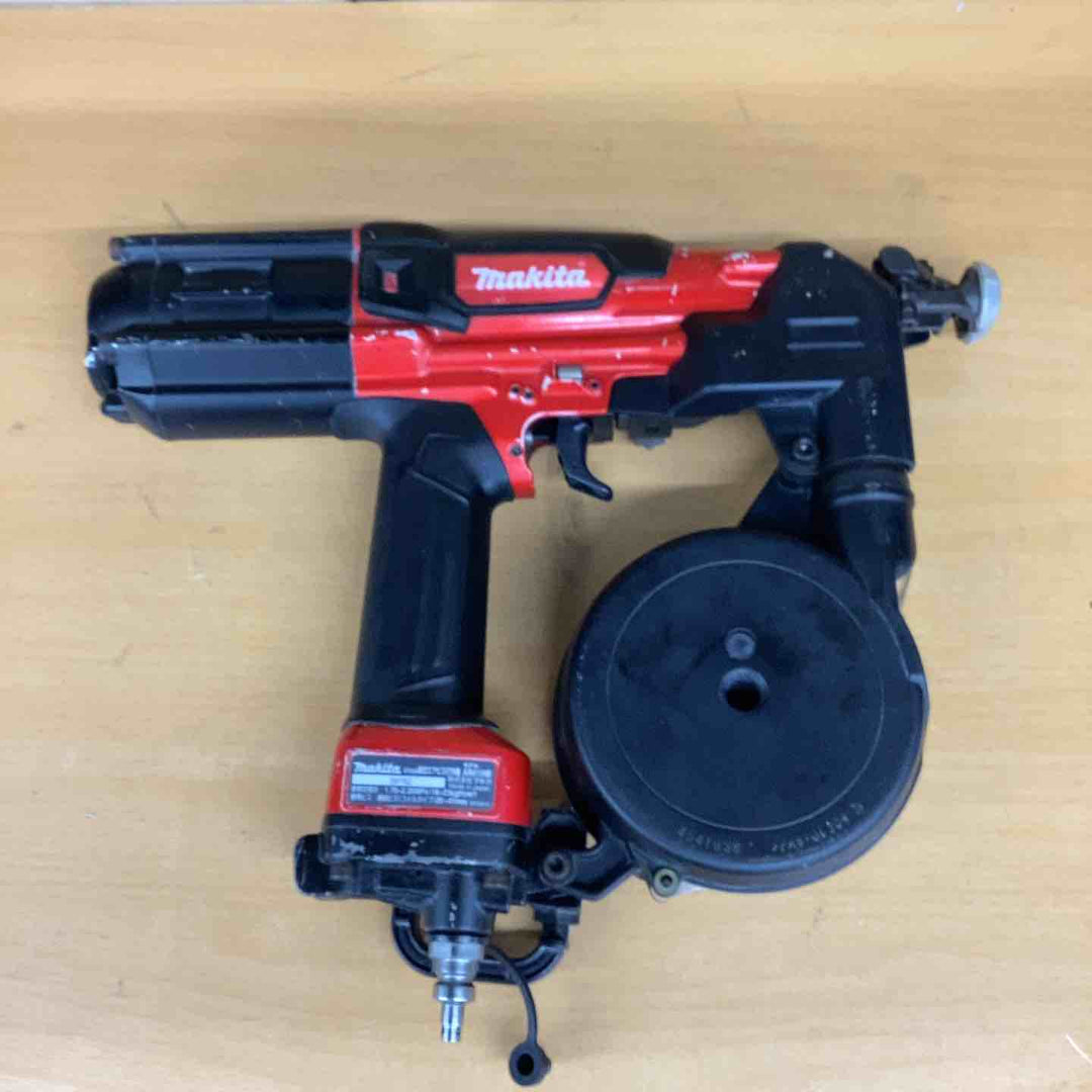 ★マキタ(makita) 高圧エアネジ打ち機 AR411HR【越谷店】