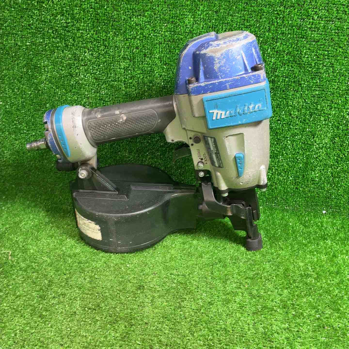 ☆マキタ(makita) 常圧エア釘打ち機 AN552【藤沢店】