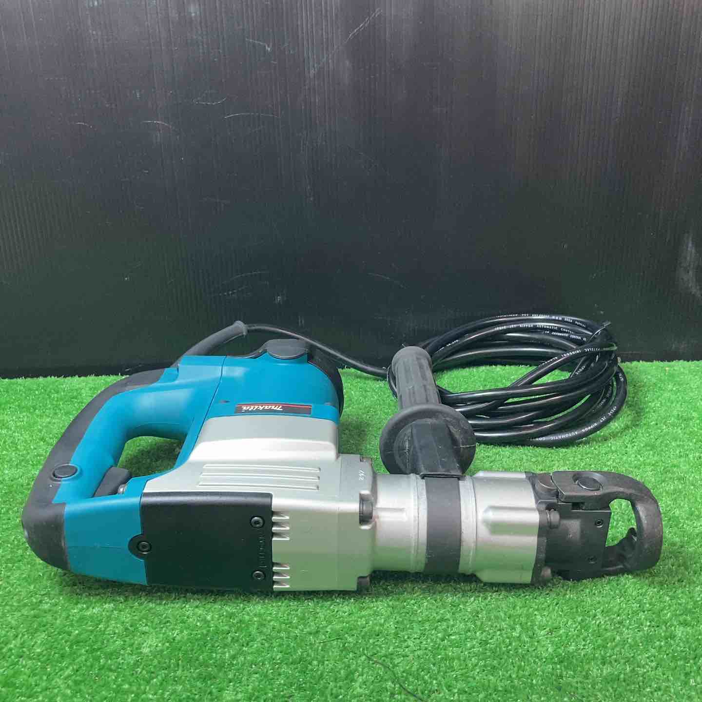 マキタ(Makita) 電動ハンマ (六角シャンク) HM0830【リライズ野田愛宕店】【店頭取引限定】【中古品】1点限り早い者勝ち！ マキタ(Makita) 電動ハンマ (六角シャンク) HM0830【リライズ野田愛宕