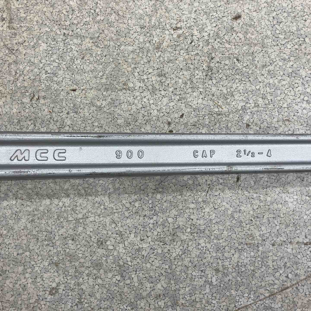 ◇MCC 松阪鉄工所 コーナーレンチ 900ｍｍ 2 1/2-4【八潮店】