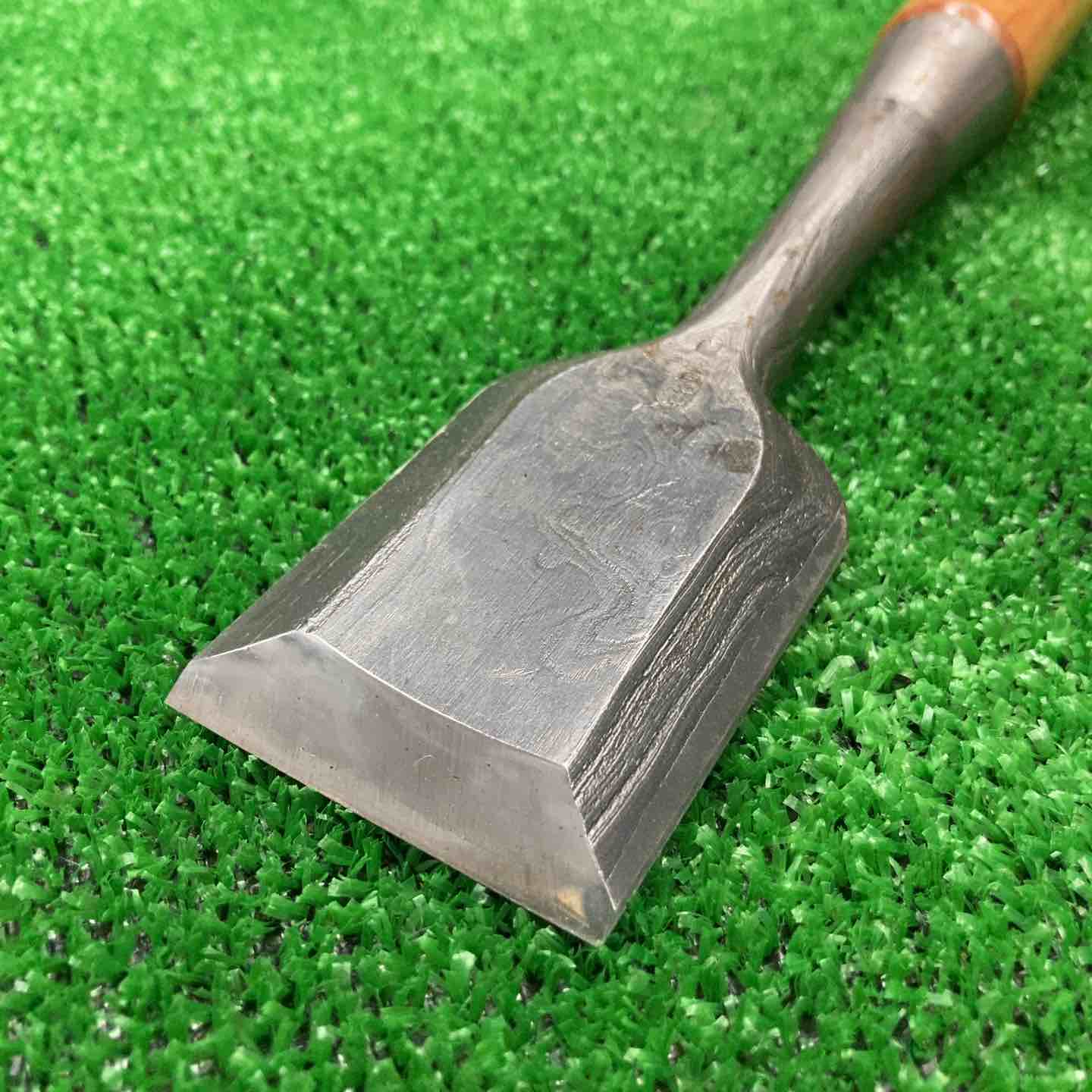 宝龍神 追い入れ鑿 寸六 木目仕上？ 墨流し？ のみ ノミ 和工具【桶川