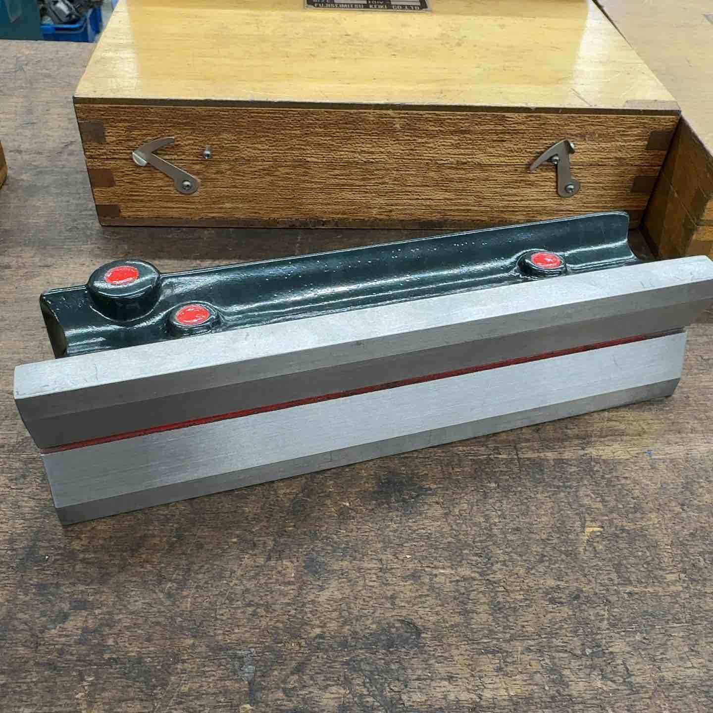 富士精密計器 精密平型水準器 No,19232 サイズ200【八潮店】 – アクト