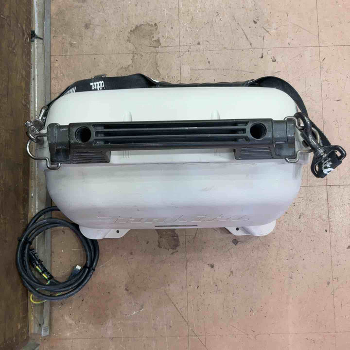 ★マキタ(makita) エアコンプレッサー AC700【草加店】