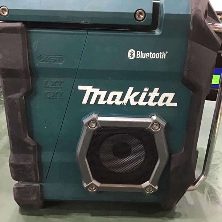 〇マキタ(Makita) 充電式ラジオ（青） 40Vmax 本体のみ／バッテリ・充電器別売 MR002GZ【川口店】