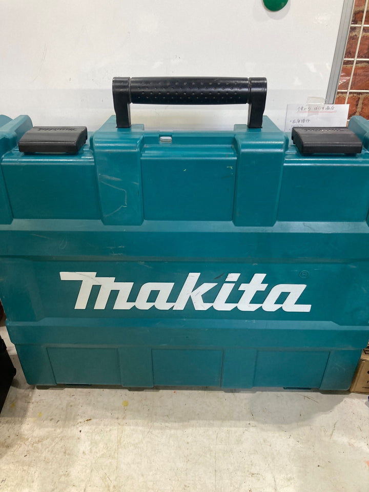 〇マキタ(makita) コードレスハンマドリル HR263DZK　穴開け能力：コンクリート26mm 木工32mm 鉄工13mm【川口店】