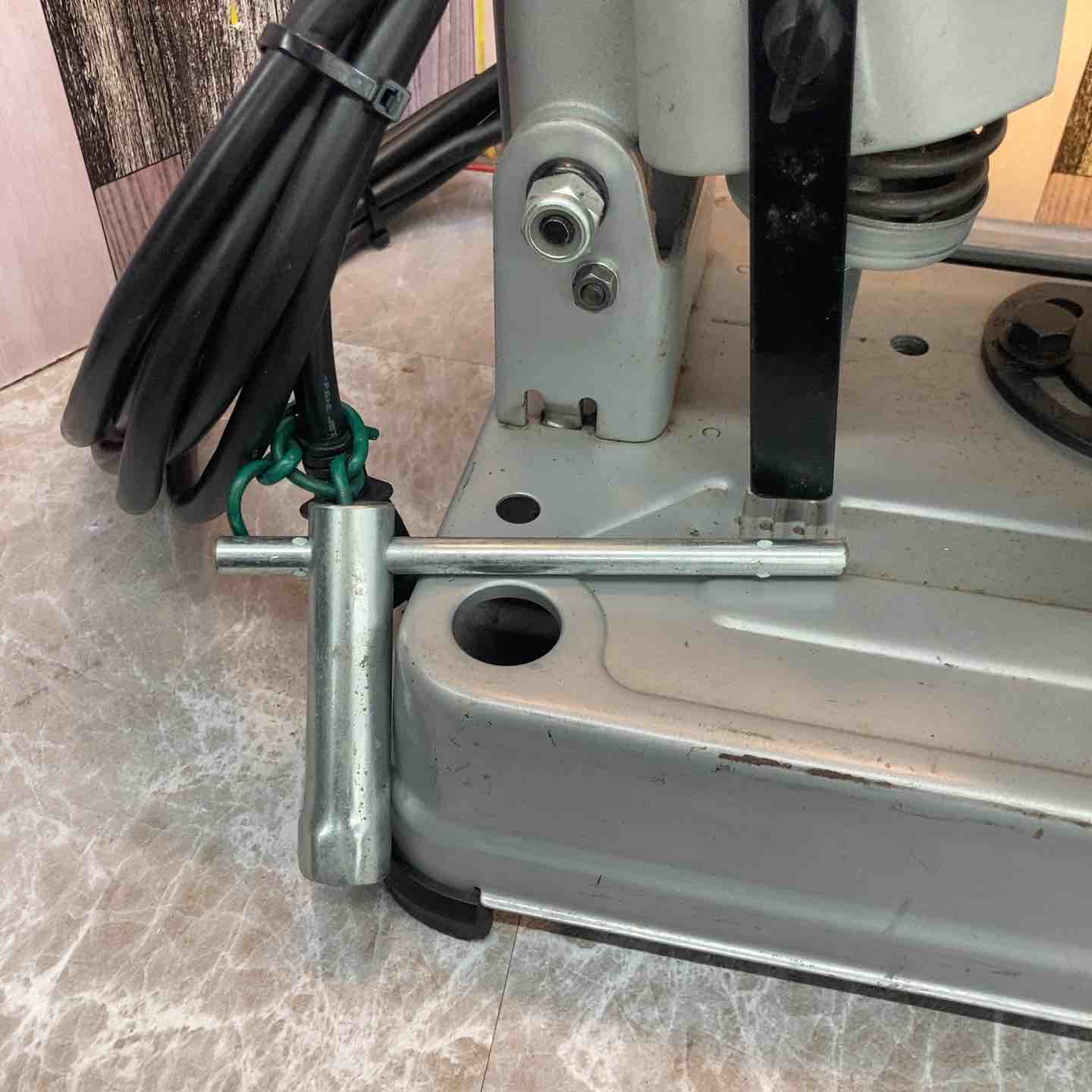 中古品】☆マキタ makita 14型 355mm 高速切断機 2414NB【八潮店