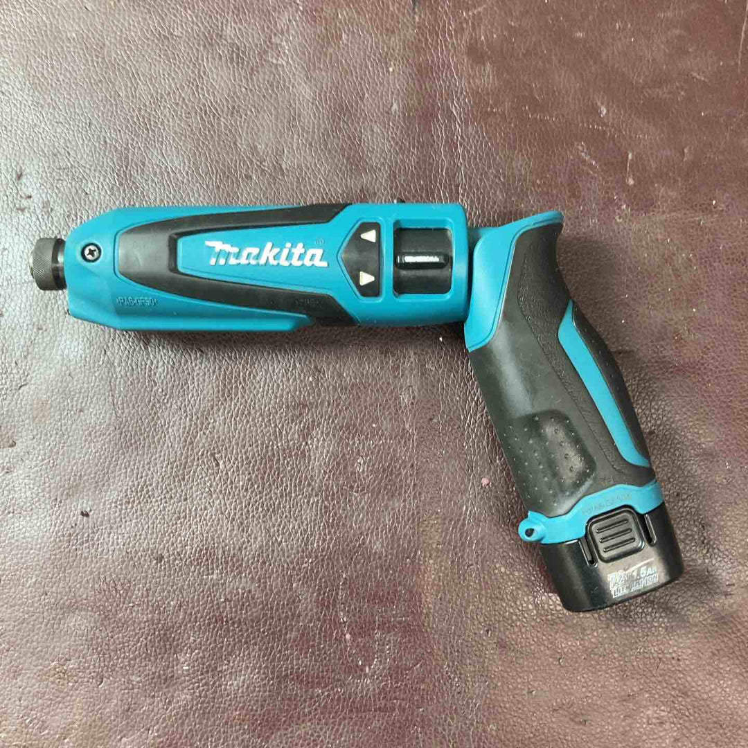 【中古品】 マキタ(makita) コードレスペンインパクトドライバ TD021DSHSP 【東大和店】