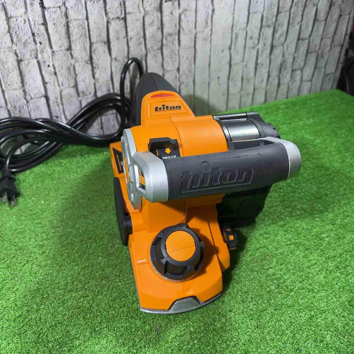 Triton トライトン 2in1 電気 カンナ TRPUL HSS製カンナ刃3枚付【川口