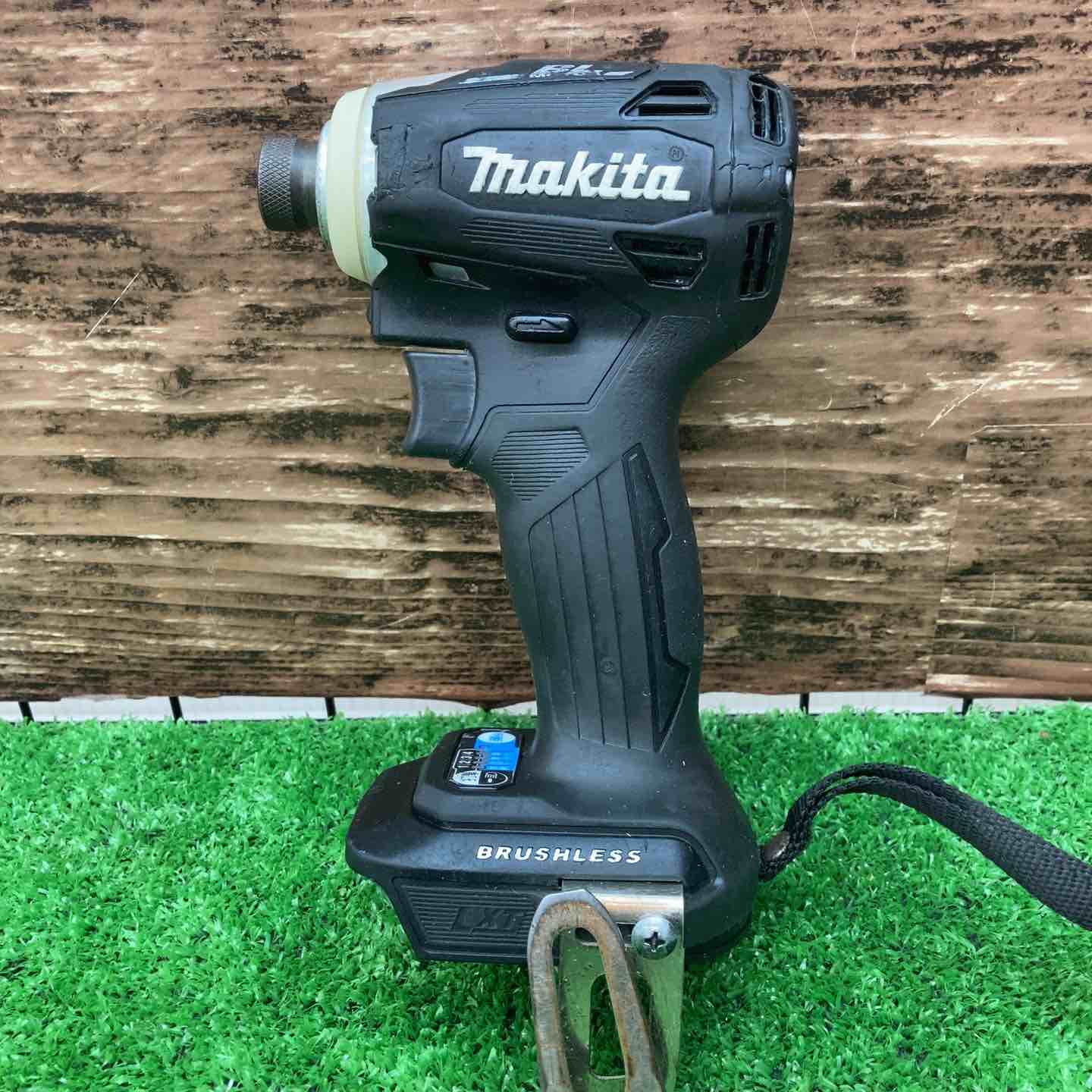☆マキタ(makita) コードレスインパクトドライバー TD162DZB
