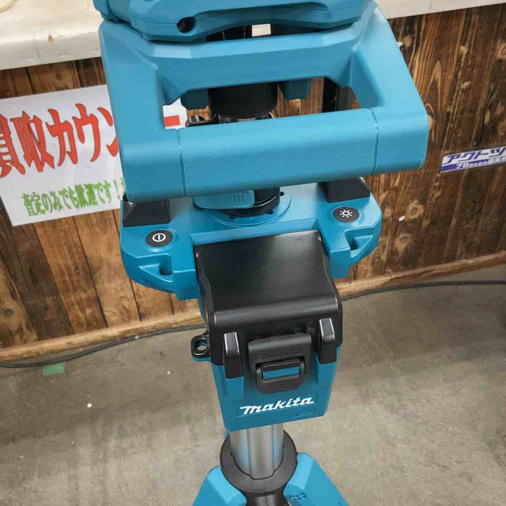 ★マキタ(makita) コードレスタワーライト ML814【川崎店】