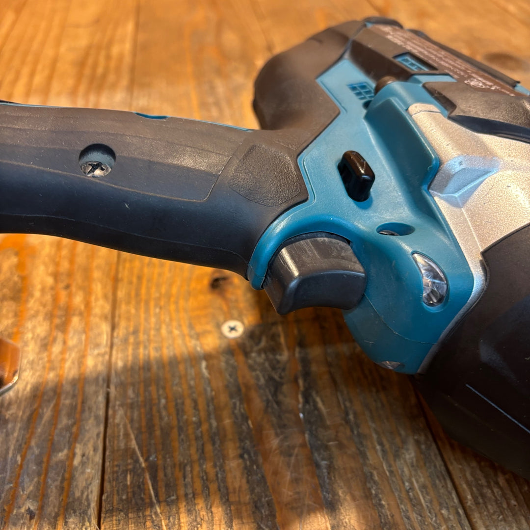 【中古品】マキタ(makita) コードレスインパクトレンチ TW1001DZ【所沢店】
