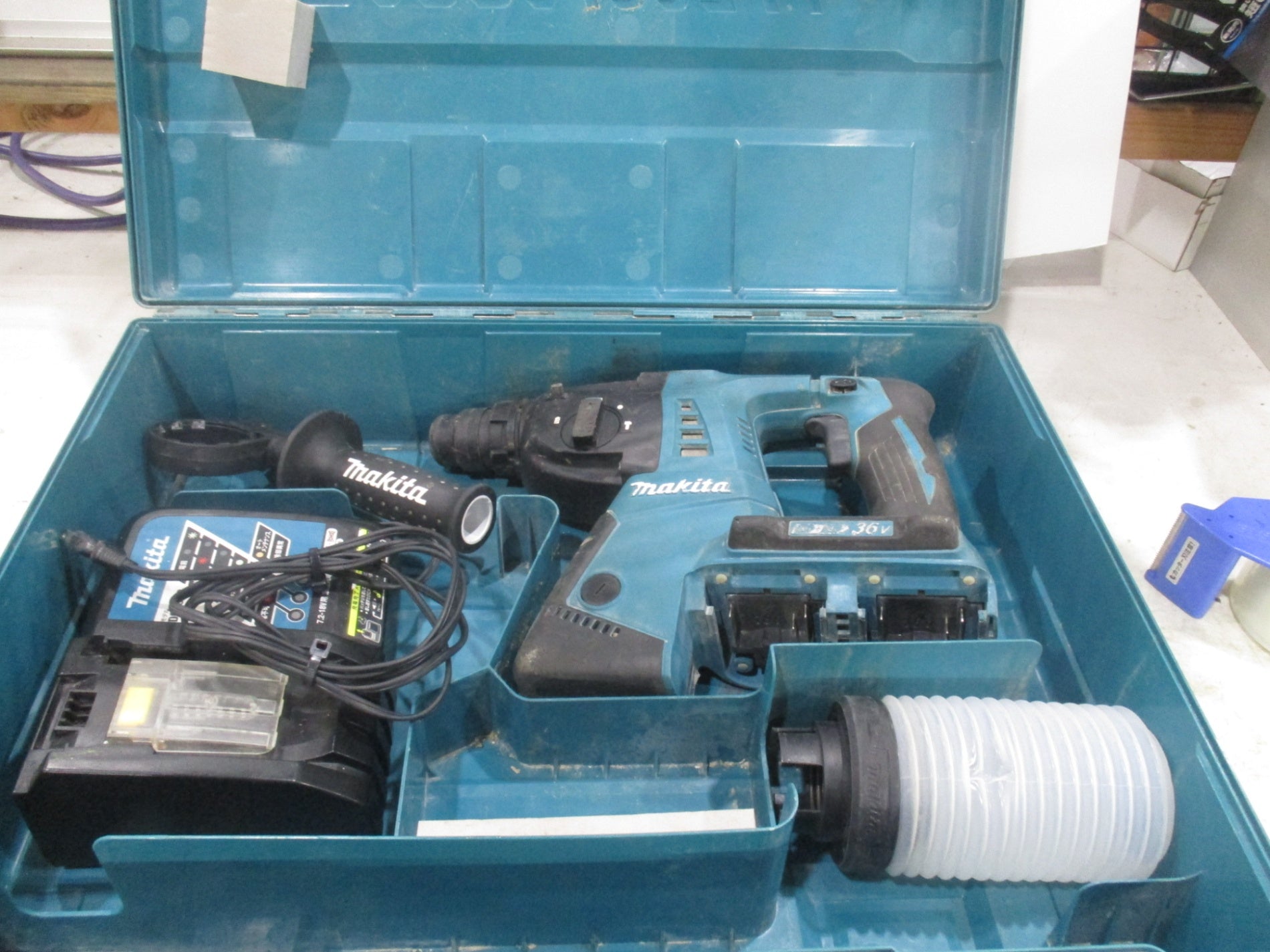 〇マキタ(makita) コードレスハンマドリル HR263DZK【川口店