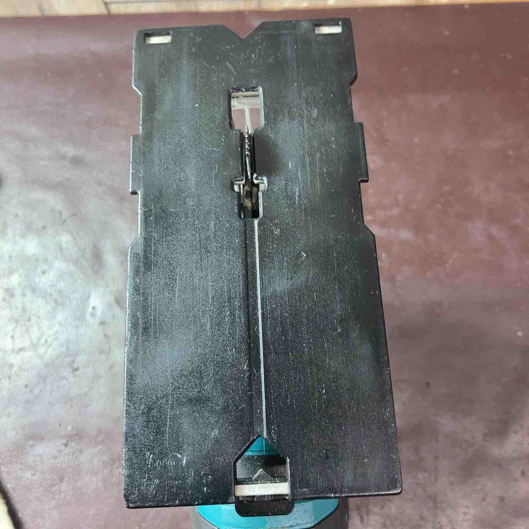 【中古品】☆マキタ(makita) コードレスボードカッタ SD100DZ【東大和店】