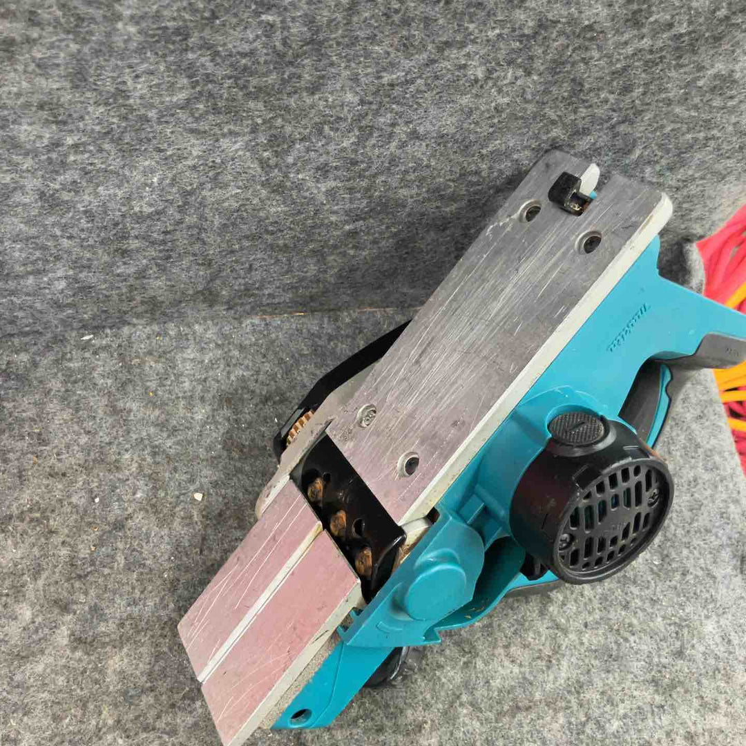 ★マキタ(makita) コードレスカンナ KP180DZ【鴻巣店】