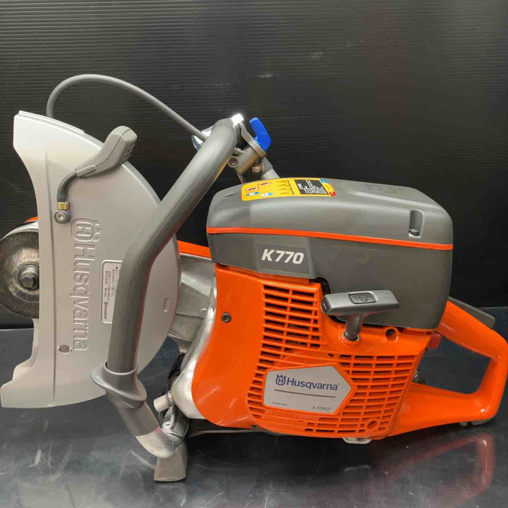 【美品】ハスクバーナ(Husqvarna) エンジンカッター K770 ブレードサイズ12インチ(300ｍｍ)【川越店】