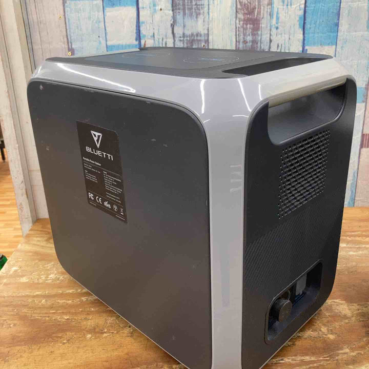 【美品】BLUETTI ポータブル電源 AC200P 大容量2000Wh AC高出力 瞬間最大4800W 動作確認済み【柏店】