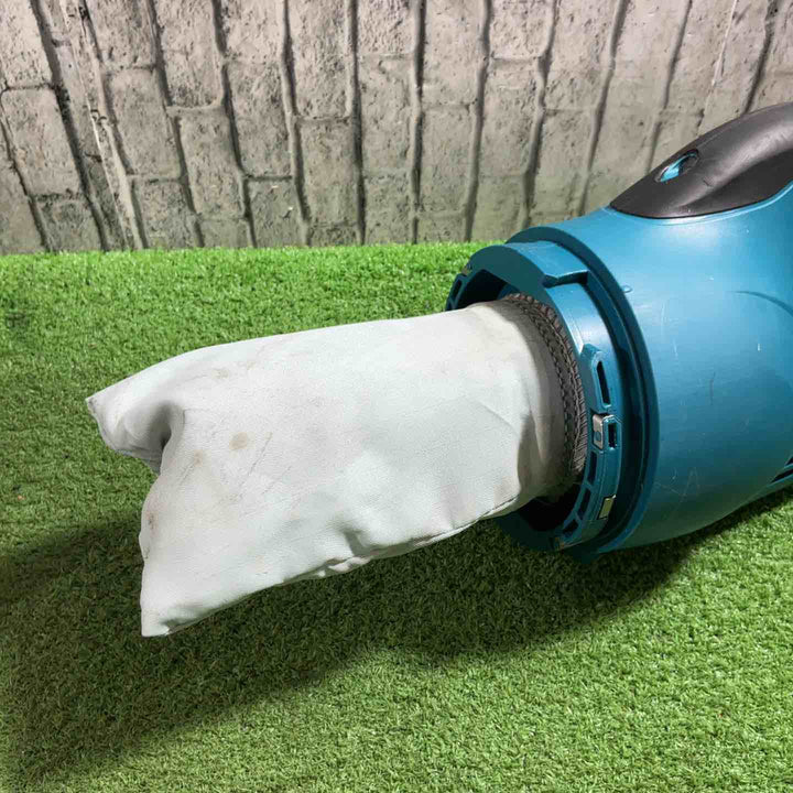 ★マキタ(makita) コードレスクリーナー CL181FDRF 動作確認済【川口店】