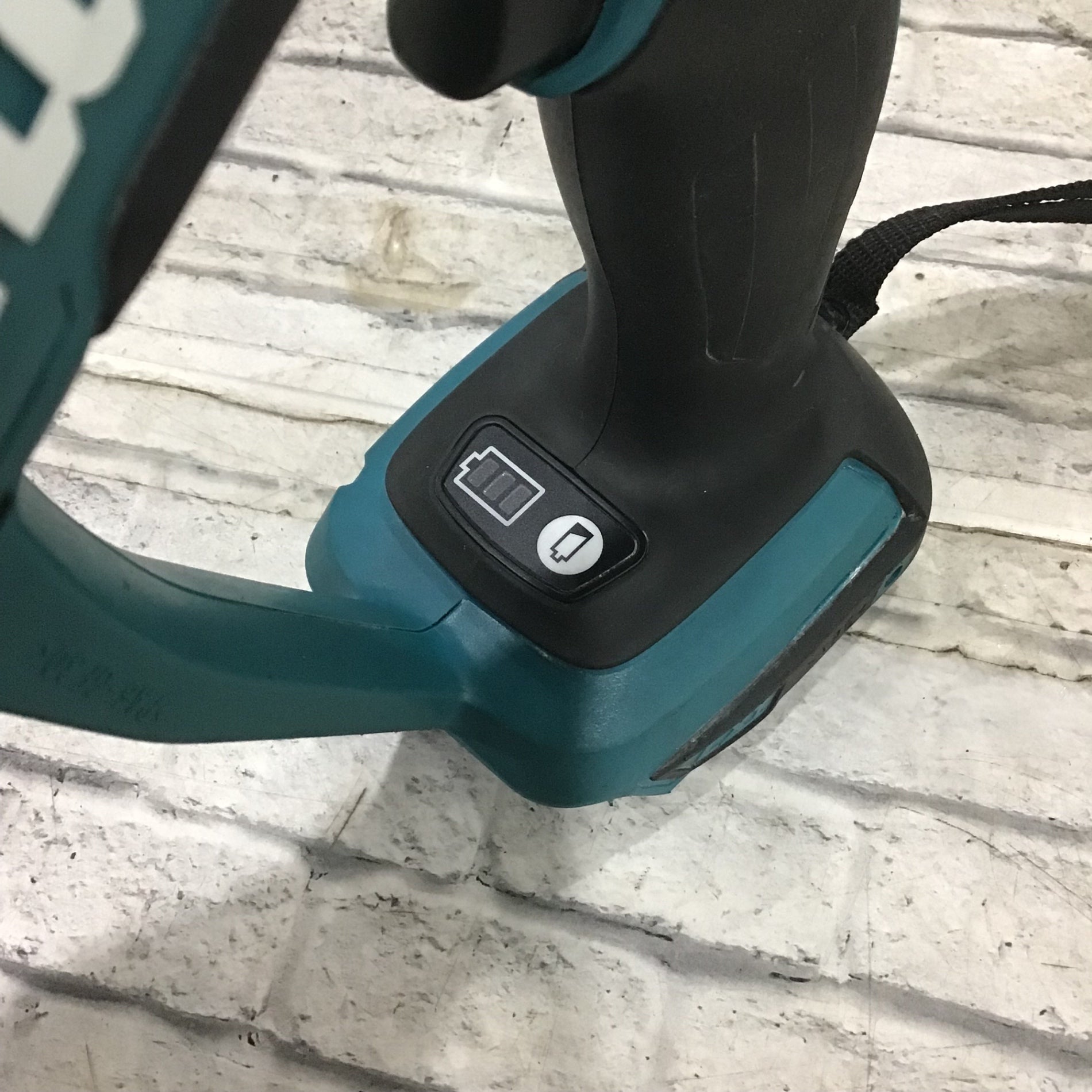 ☆マキタ(makita) コードレスボードカッタ SD180DZ【川口店】 – アクト
