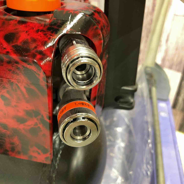 ★限定色★ マックス(MAX) 高圧4口 エアコンプレッサー AK-HH1310E ジュラシックレッド【八潮店】