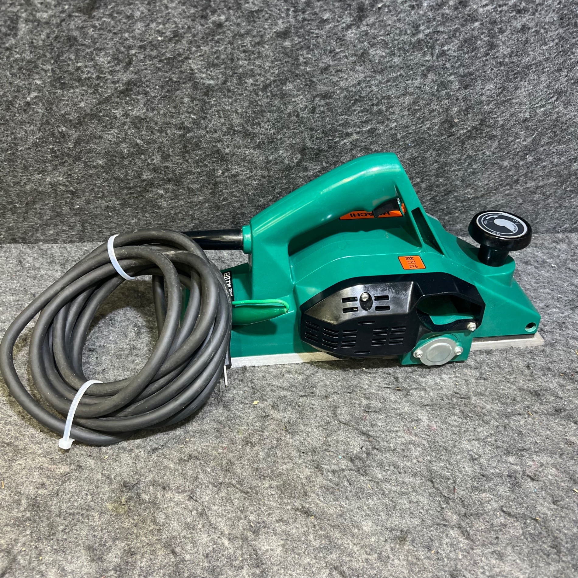〇ハイコーキ(HIKOKI ※旧:日立工機) 120mm 電気カンナ(替刃式) P35(SC