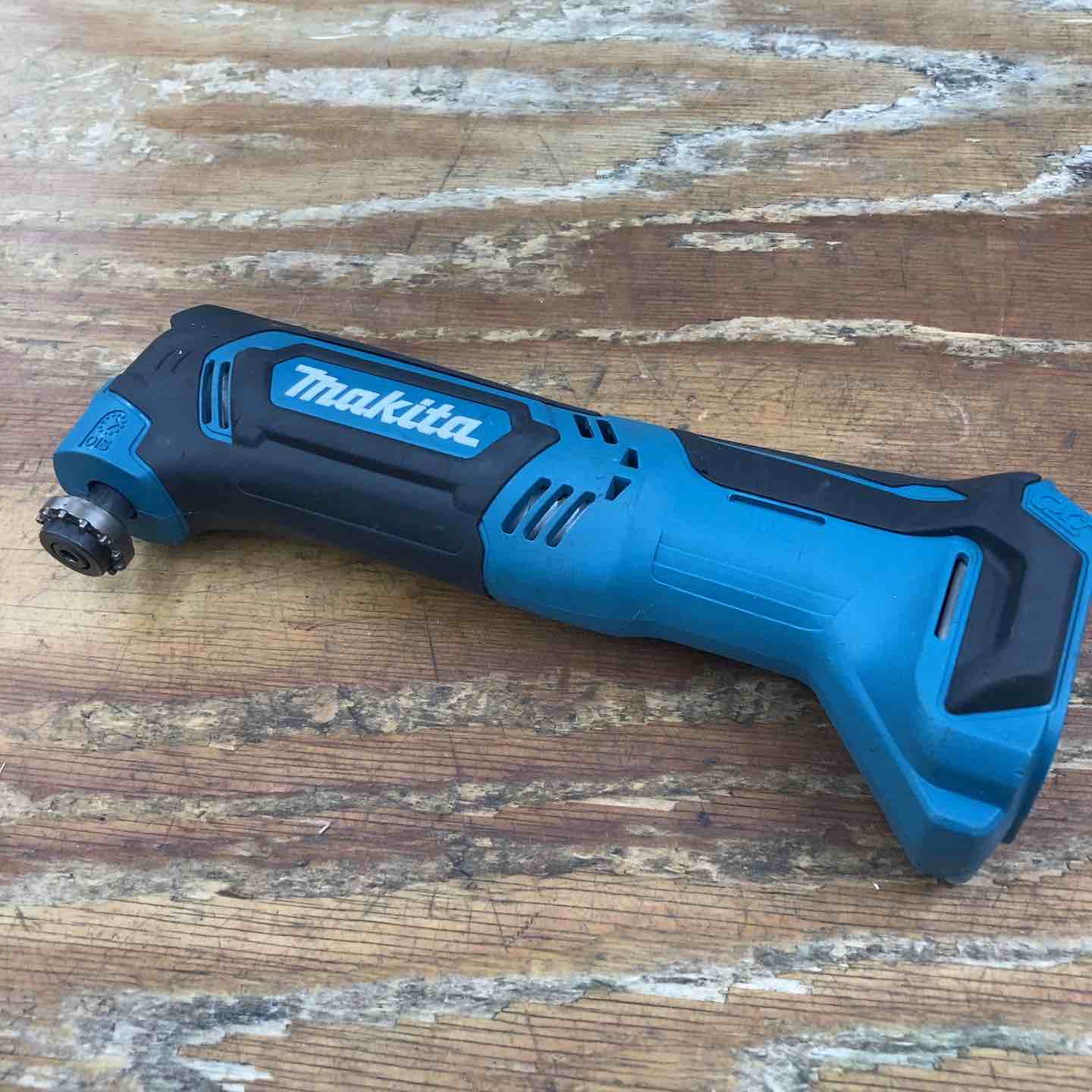 マキタ makita TM30D マルチツール 中古品 バッテリ10.8V 1.5Ah一個付き ※充電器無 【ハンズクラフト宜野湾店】 マキタ（makita） プラスチックケース (充電式マルチツール 10.8V