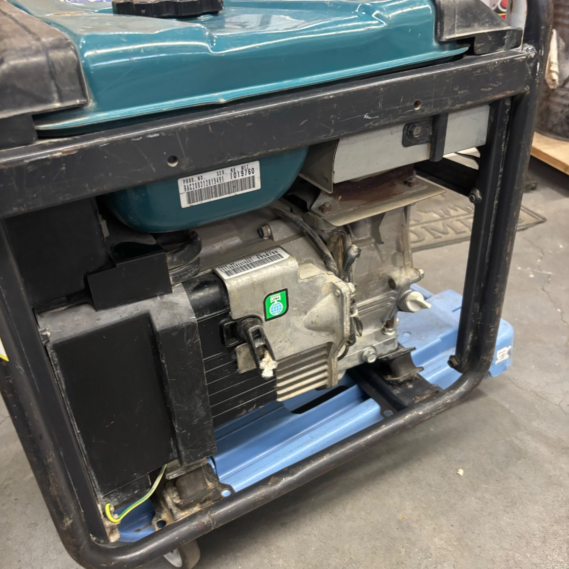 店頭受取り限定】〇マキタ(makita) インバーター発電機 G250I【越谷店