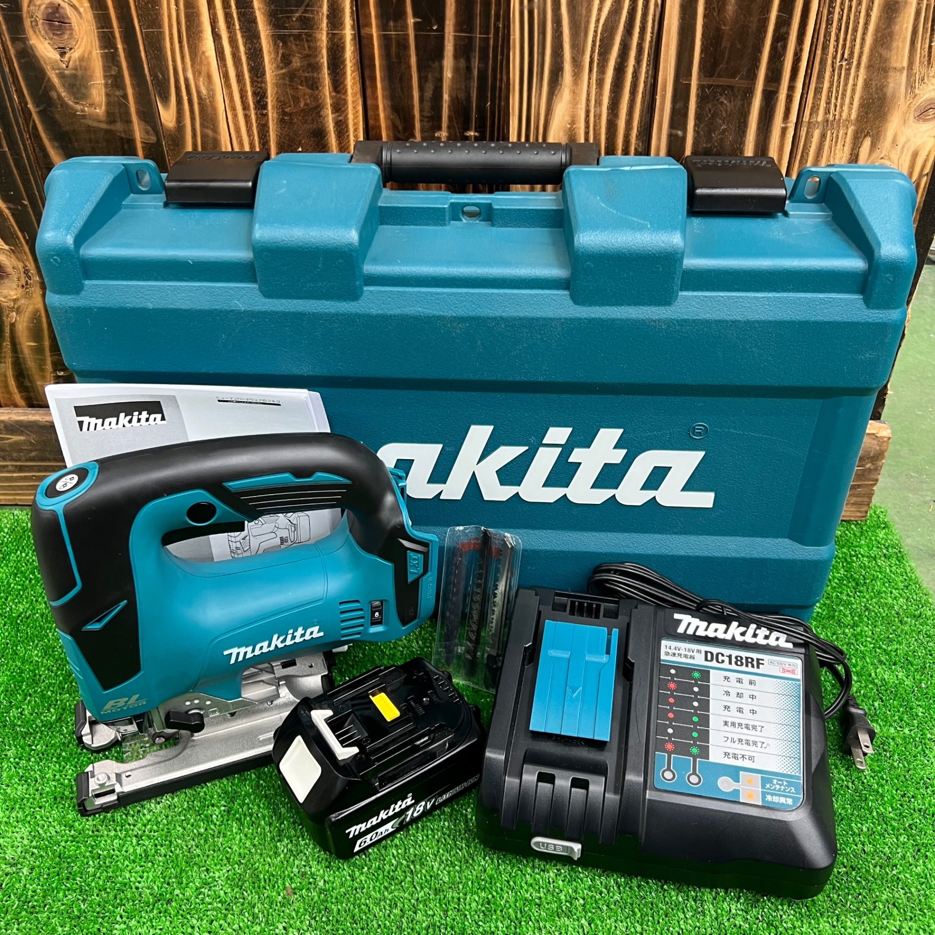【北見市発】マキタ MAKITA 充電式ジグソー JV100D (D4865ayayY) 北見市発】マキタ MAKITA 充電式ジグソー JV100D (D4865ayayY)
