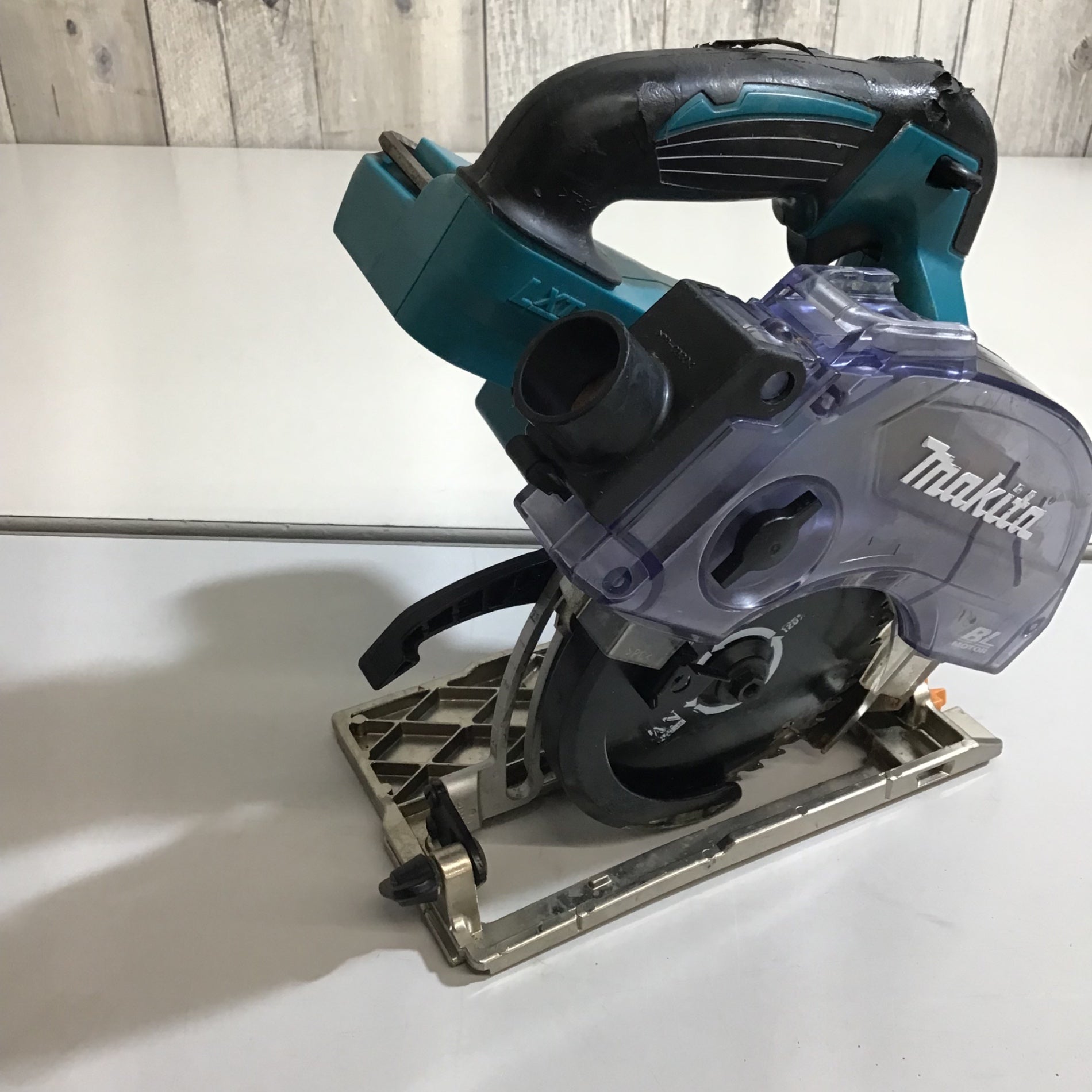 中古品】☆マキタ makita 125mm 18V コードレス防じん丸のこ KS513DZ