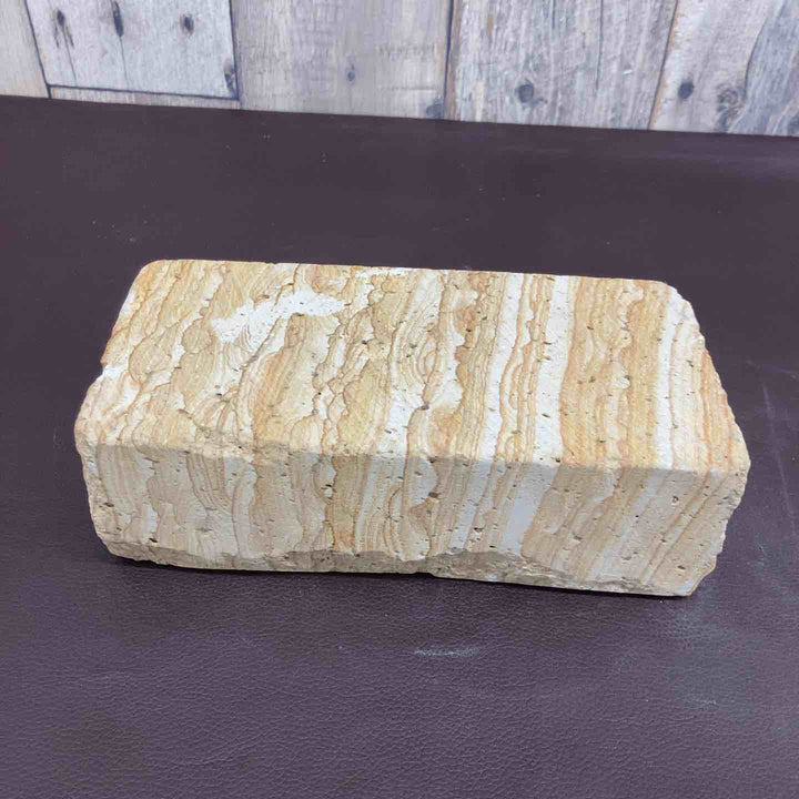 【超希少】 【未使用品】 天然砥石 産地不明 重量約3.4Kg 長さ約220mmｘ幅約105mmｘ高さ約70mm 番手細かめ 三河白名倉？ 沼田？ 【東大和店】