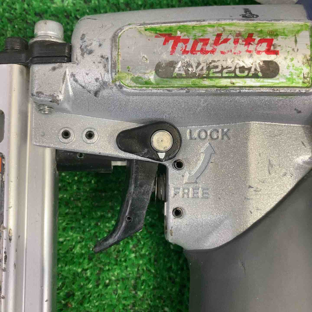 マキタ(makita) 常圧軽天タッカ AT422CA【町田店】