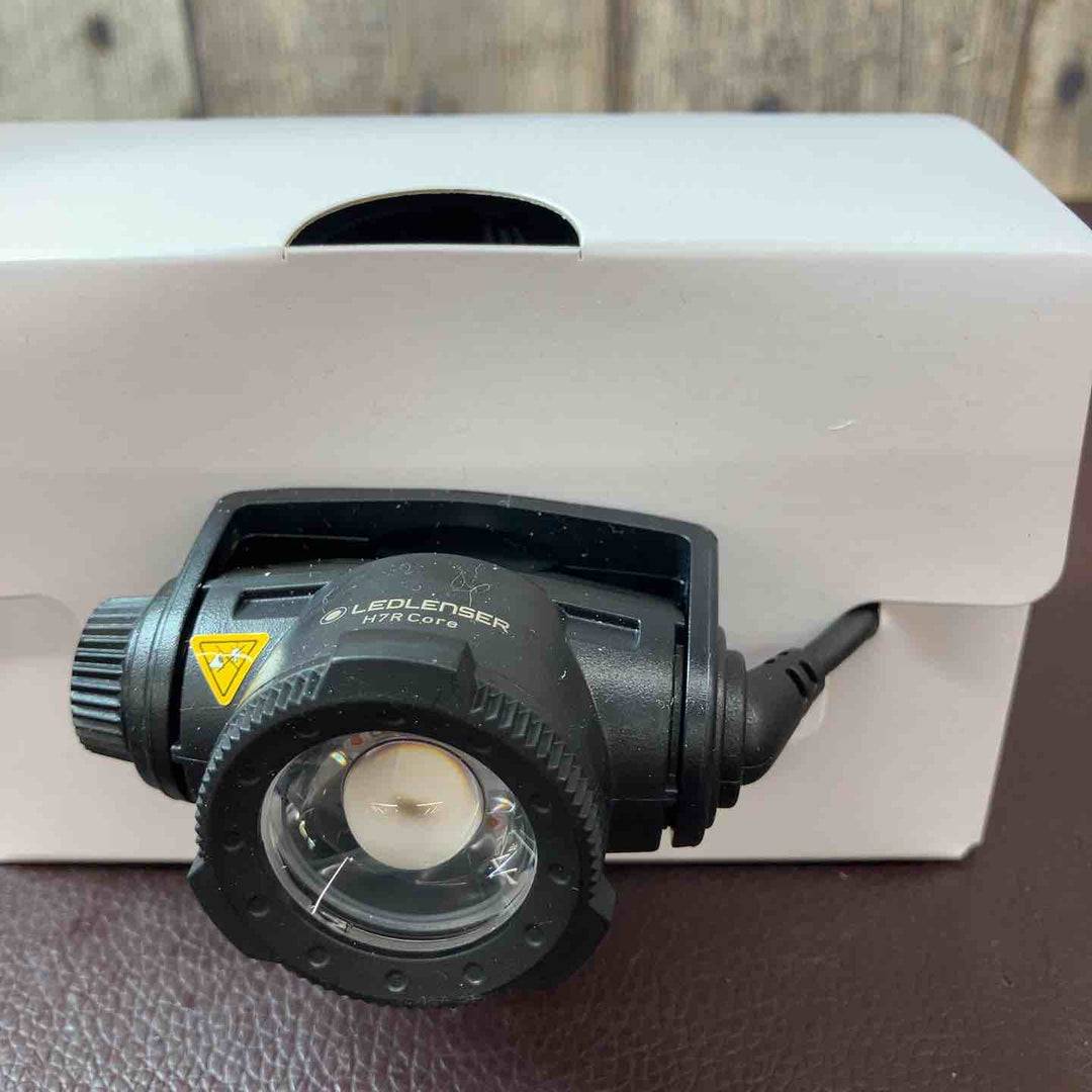 【未使用(店頭展示品)】Ledlenser(レッドレンザー) H7R Core LEDヘッドライト USB充電式 【東大和店】