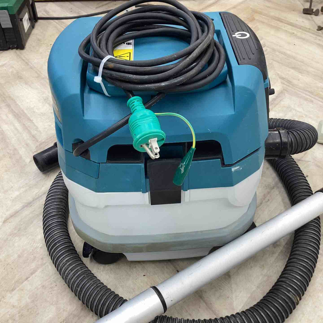 【店頭受取り限定】★マキタ(makita) 集じん機 乾湿両用 VC0820【越谷店】