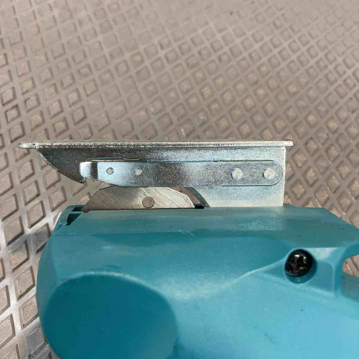 ★マキタ(makita) コードレスマルチカッター CP100DSH【所沢店】