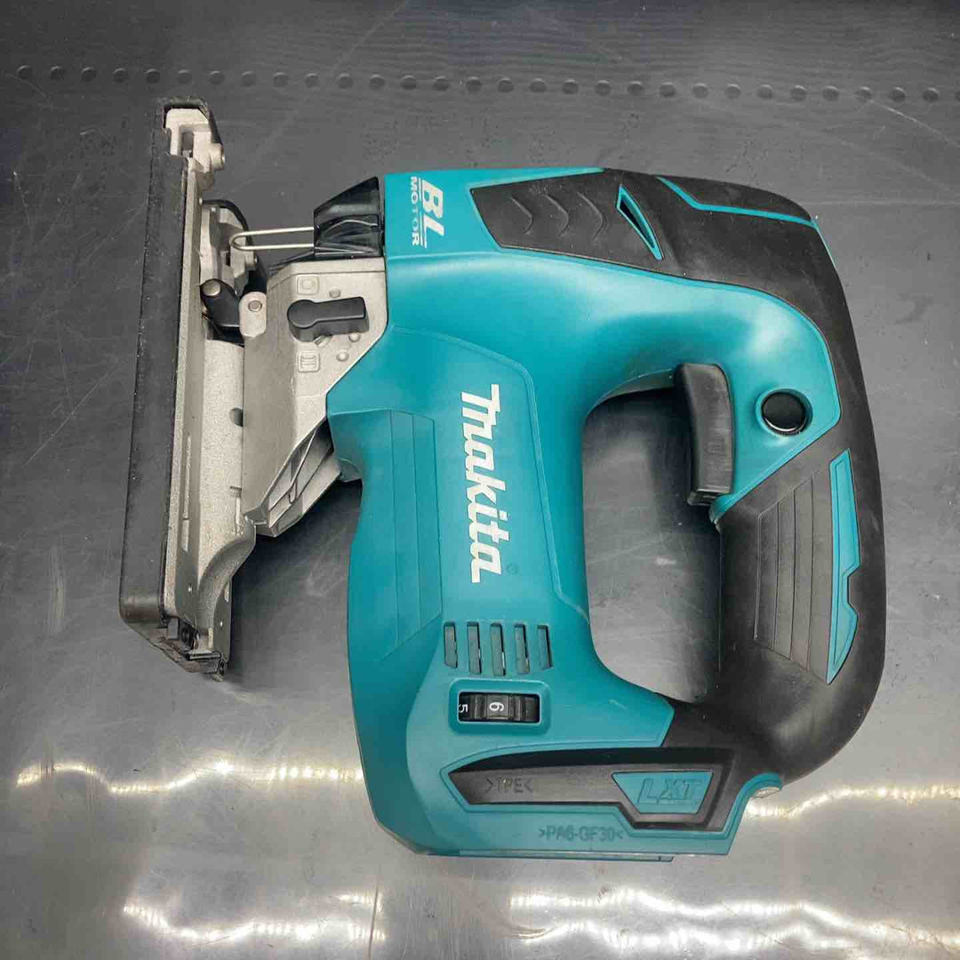 ☆マキタ(makita) コードレスジグソー JV142DZK【川越店】
