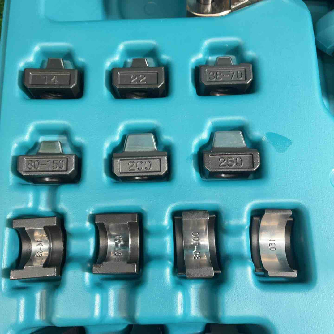 マキタ(makita) コードレス圧着機 TC300DRG【藤沢店】