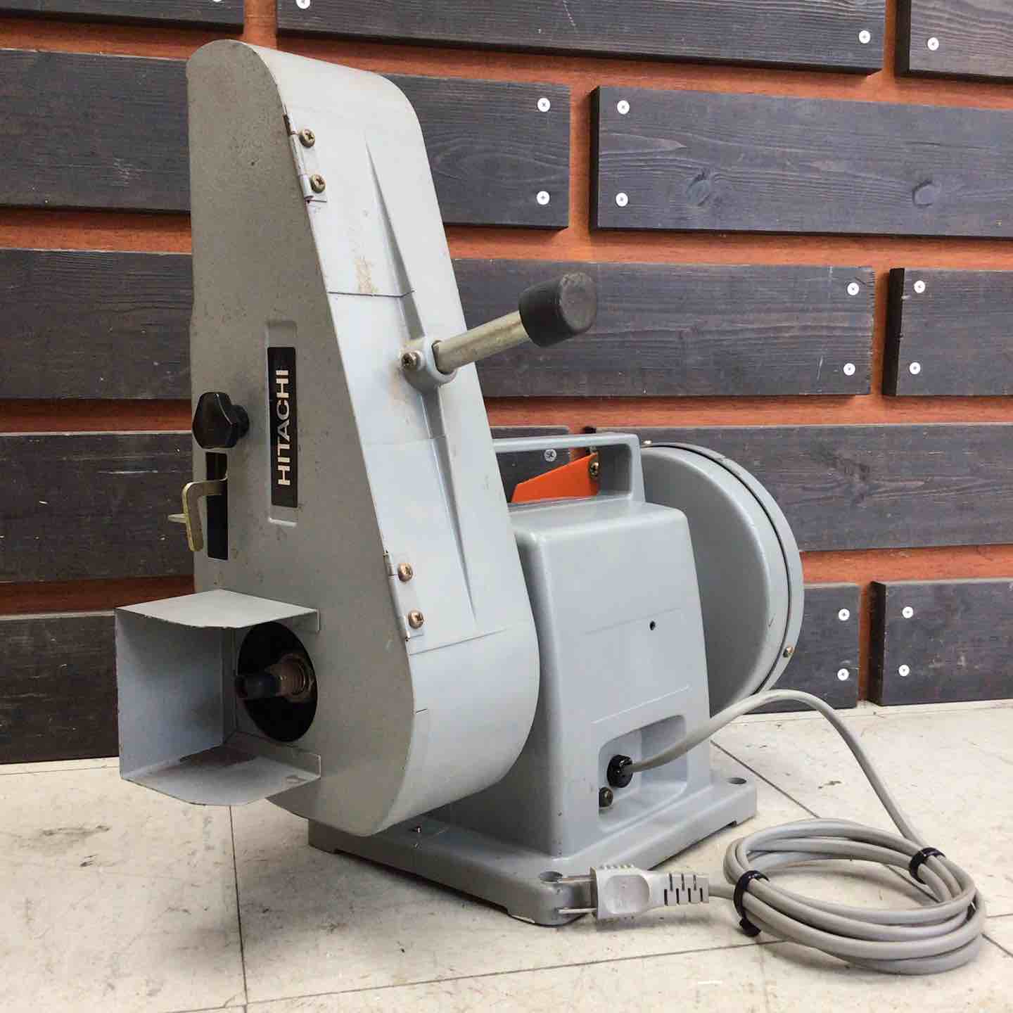 日立 BGM-50 ベルトサンダー【リライズ野田愛宕店】【店頭取引限定】【中古】管理番号：ITQKNTKA0DCM BGM-50 ベルトグラインダー 1台 HiKOKI(ハイコーキ) 【通販モノタロウ】