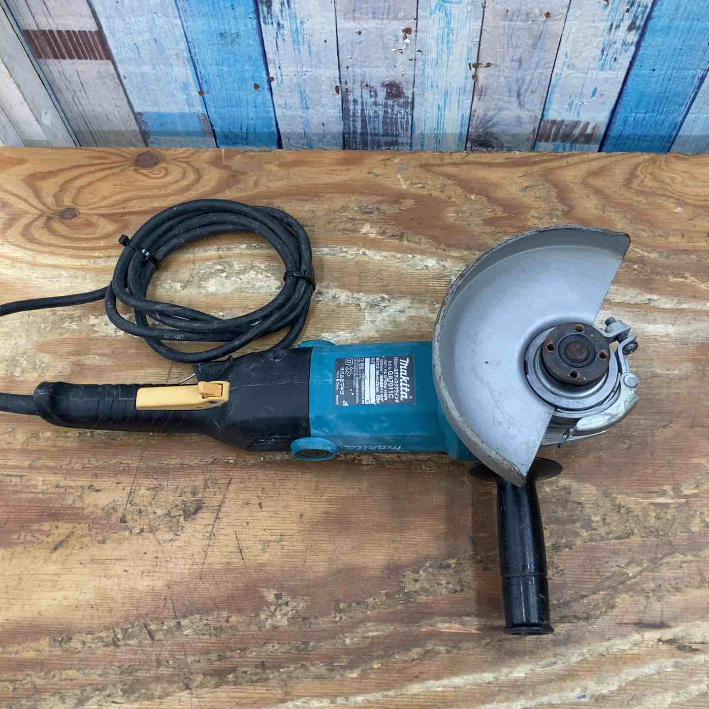 ☆マキタ(makita) 180mm電子ディスクグラインダ GA7011C【柏店