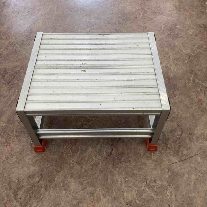 ◇トラスコ(TRUSCO) 作業用踏台 1段 TSF-153【所沢店】