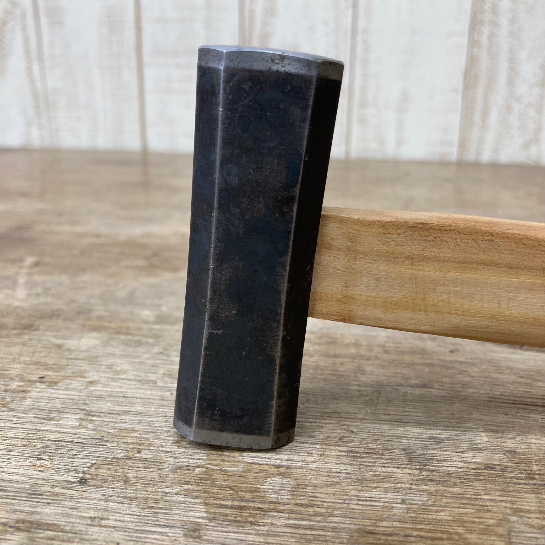 中古美品】 「正行」銘 八角玄能 400g 100匁？ グミの木柄 玄翁