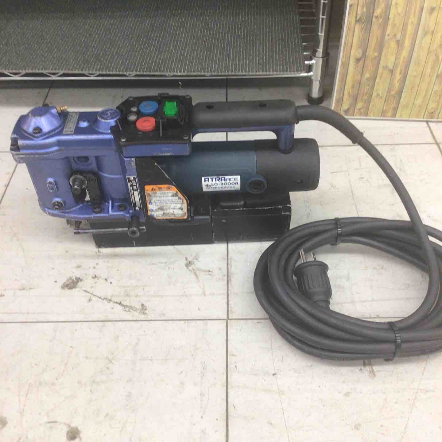中古品】 日東工器 磁気ボール盤 LO-3000A(アトラエース) 【鴻巣店